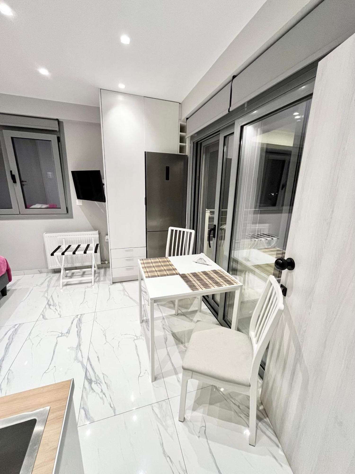 Blueline Apartment 2 Loutraki  Exterior photo